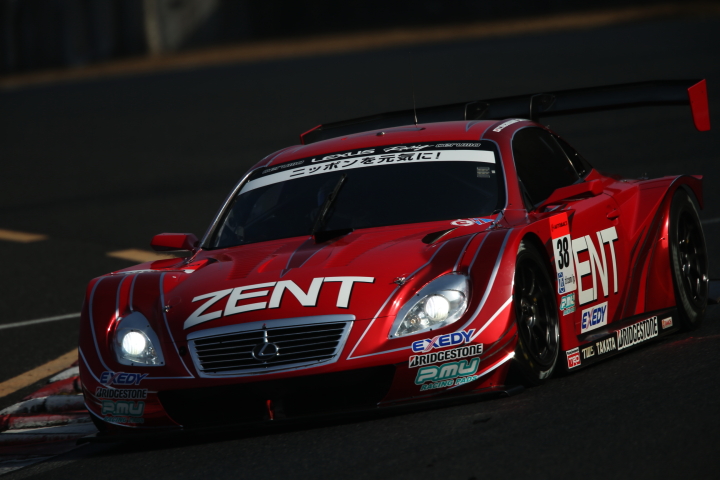 ZENT CERUMO SC430（立川祐路／平手晃平組）