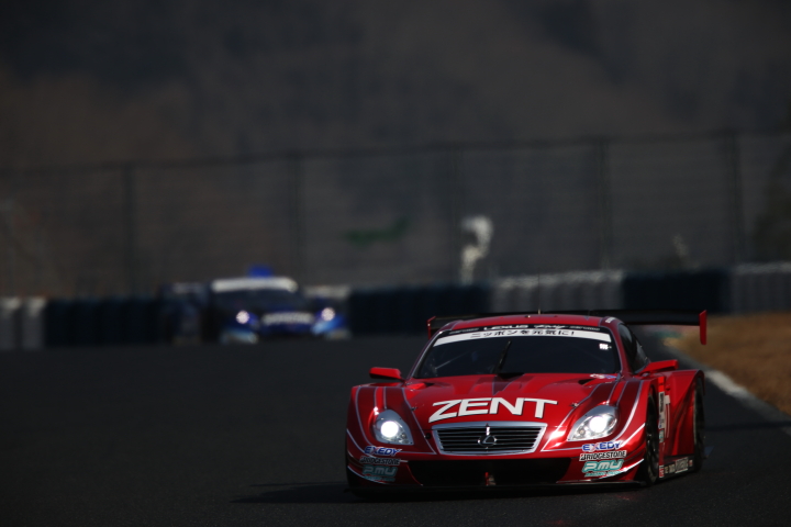 ZENT CERUMO SC430（立川祐路／平手晃平組）