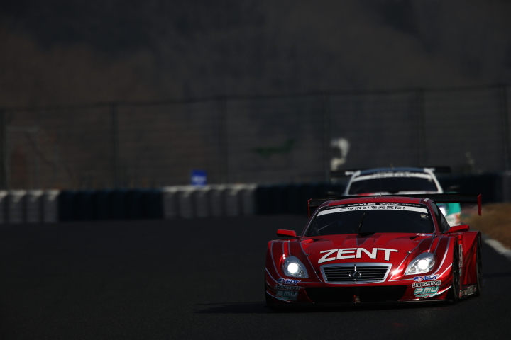 ZENT CERUMO SC430（立川祐路／平手晃平組）