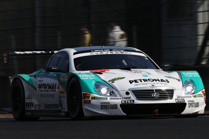 PETRONAS TOM'S SC430（中嶋一貴／ジェームス・ロシター組）