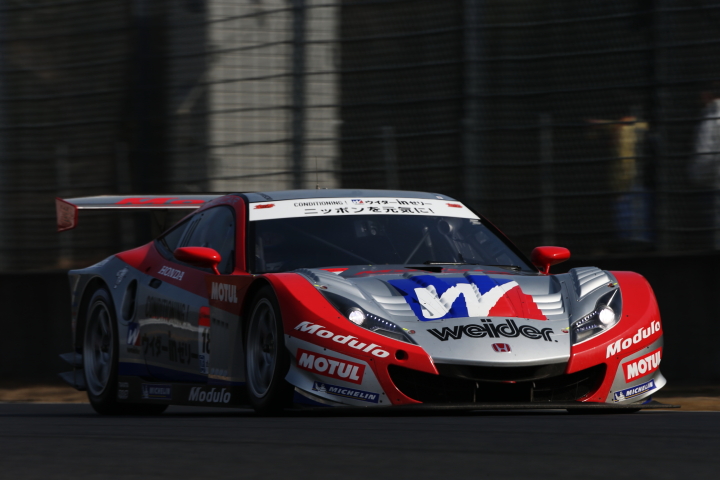 ウイダー モデューロ HSV-010（山本尚貴／フレデリック・マコヴィッキィ組）	