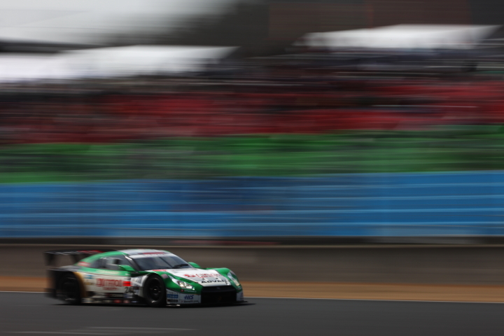 D'station ADVAN GT-R（安田裕信／ミハエル・クルム組）