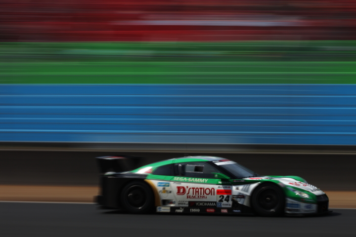 D'station ADVAN GT-R（安田裕信／ミハエル・クルム組）