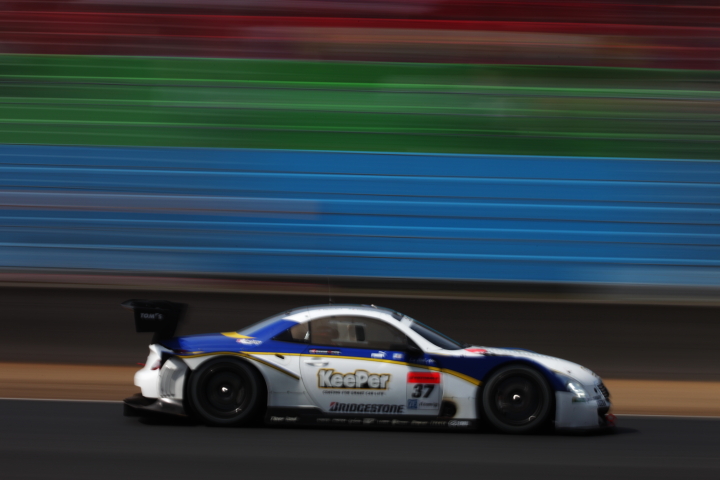 KeePer TOM'S SC430（伊藤大輔／アンドレア・カルダレッリ組）