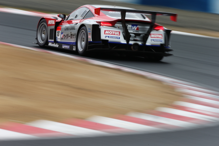 ウイダー モデューロ HSV-010（山本尚貴／フレデリック・マコヴィッキィ組）