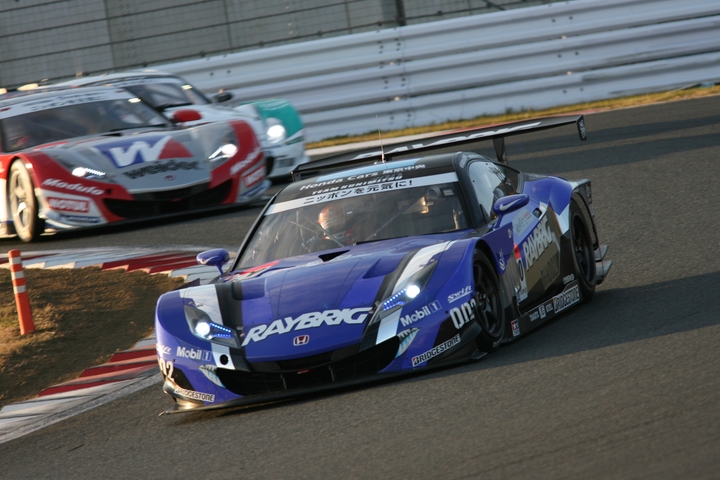 GT500クラスレース1: 決勝3位は小暮卓史（RAYBRIG HSV-010）