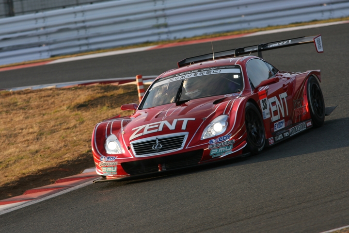 GT500クラスレース1: 決勝2位は立川祐路（ZENT CERUMO SC430）