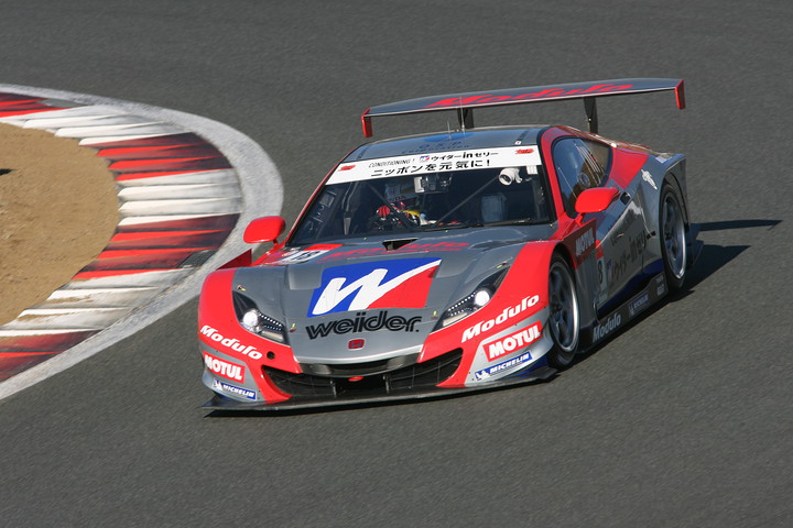 GT500クラスレース1ポールポジションは山本尚貴（ウィダーモデューロHSV-010）