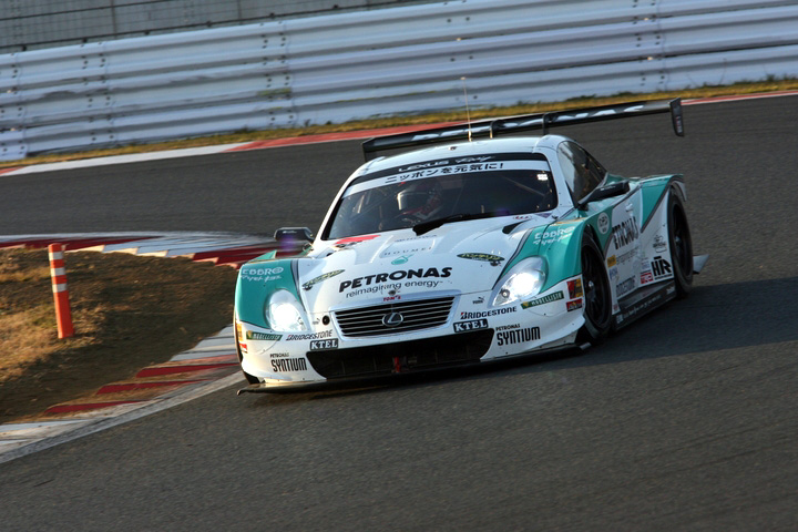 GT500決勝レース2: 2位は中嶋一貴（PETRONAS TOM'S SC430）