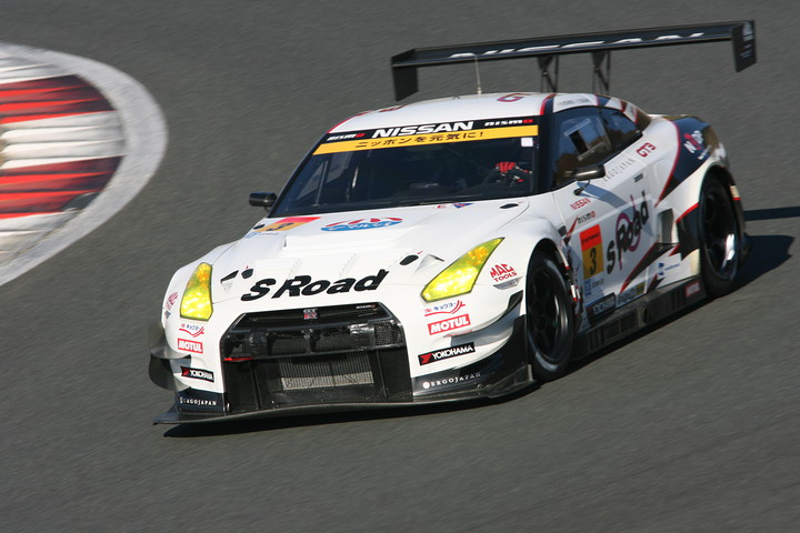 GT300クラスレース2ポールポジションは星野一樹（ウィダーモデューロHSV-010）