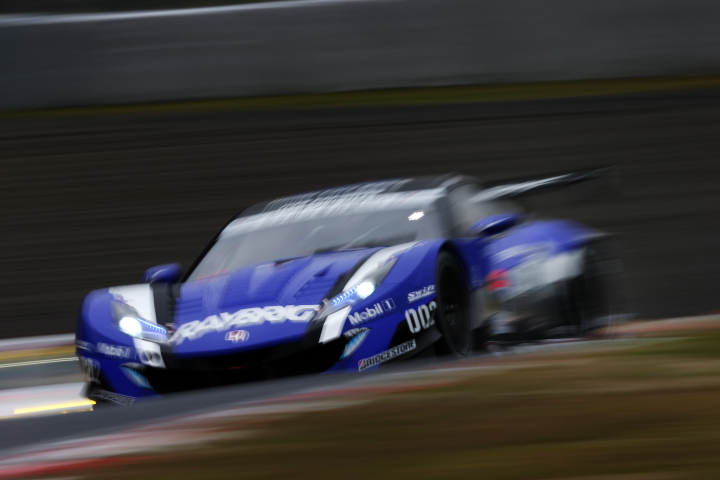 RAYBRIG HSV-010（伊沢拓也／小暮卓史組）