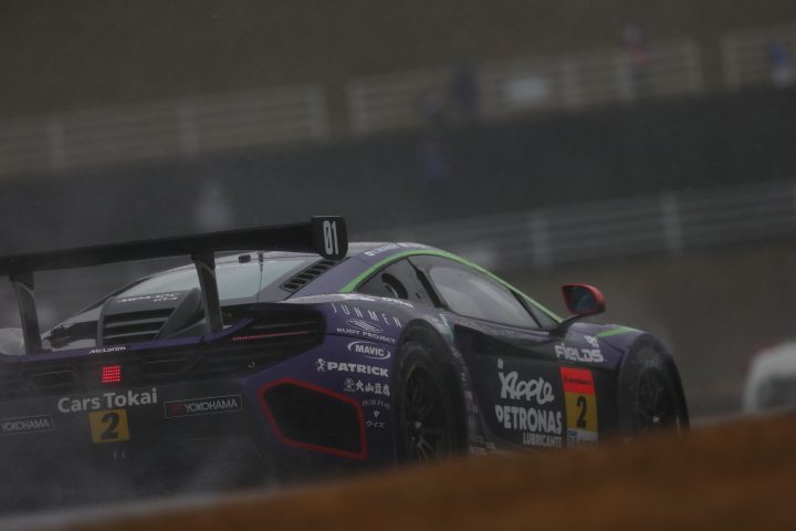 エヴァRT初号機アップルMP4-12C（高橋一穂／加藤寛規組）