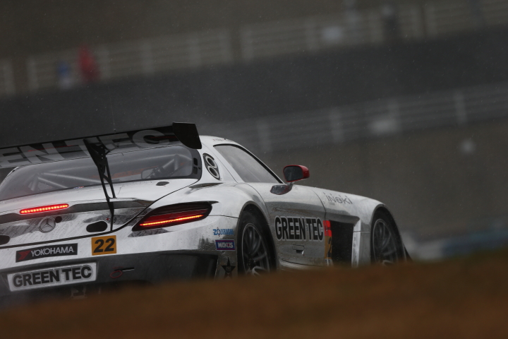 グリーンテック SLS AMG GT3（和田久／城内政樹組）