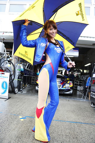 レースクイーン