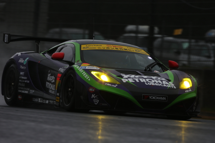 エヴァRT初号機アップルMP4-12C（高橋一穂／加藤寛規組）