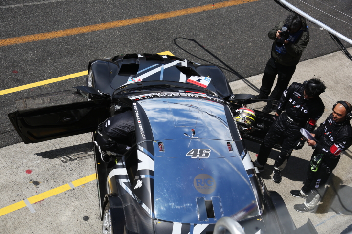 REITO MOLA GT-R （本山哲／関口雄飛組）