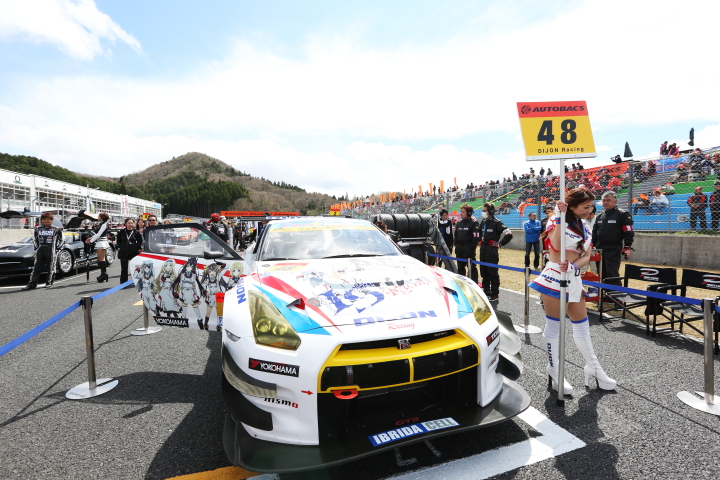 DIJON Racing IS GT-R（高森博士／千代勝正組）