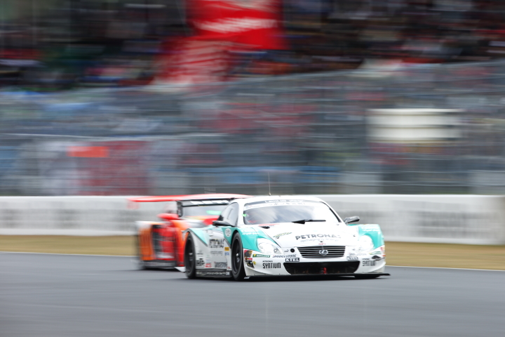 PETRONAS TOM'S SC430（中嶋一貴／ジェームス・ロシター組）