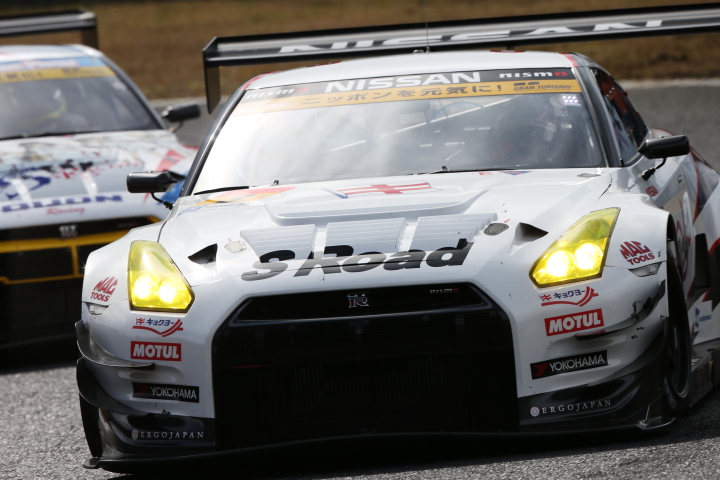 S Road NDDP GT-R（星野一樹／佐々木大樹組）