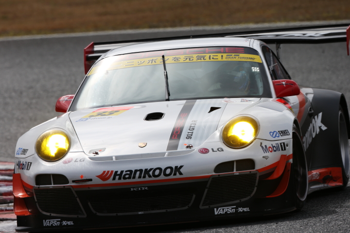 HANKOOK PORSCHE（影山正美／藤井誠暢組）