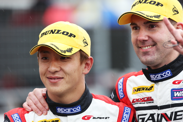 GT300クラスで優勝した平中克幸／ビヨン・ビルドハイム組（GAINER DIXCEL SLS）