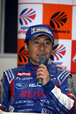 公式予選記者会見: GT300クラスでポールポジションを獲得した佐々木孝太（SUBARU BRZ R&D SPORT）