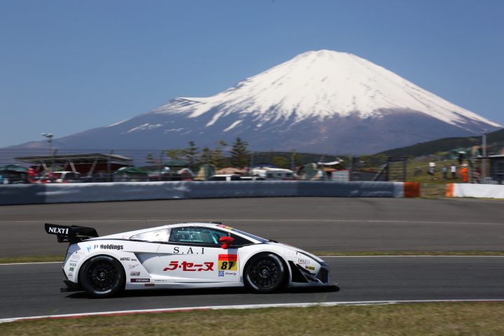 ラ・セーヌ ランボルギーニ GT3（山内英輝／吉本大樹組）