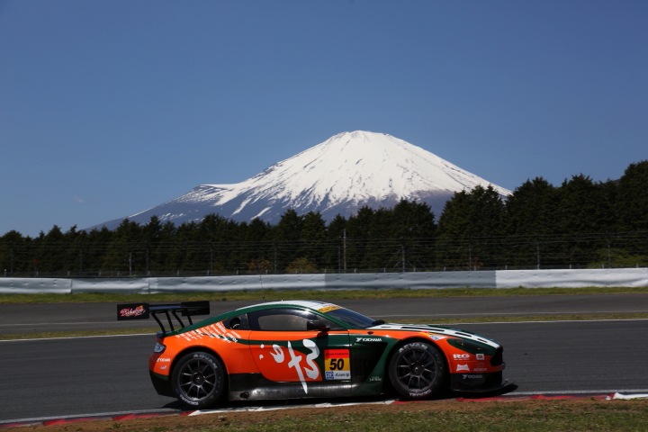 Exe Aston Martin（加納政樹／安岡秀徒／阪口良平組）