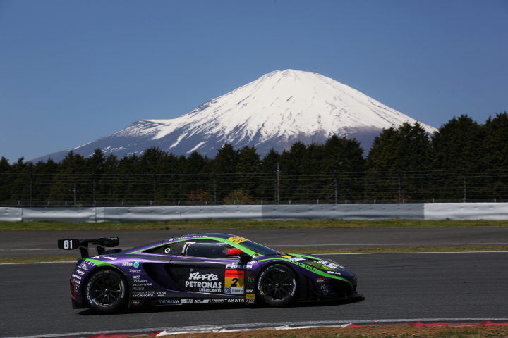 エヴァRT初号機アップルMP4-12C（高橋一穂／加藤寛規組）