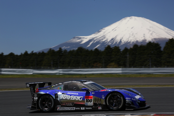 RAYBRIG HSV-010（伊沢拓也／小暮卓史組）