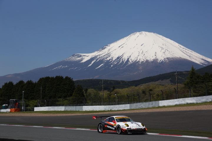 HANKOOK PORSCHE（影山正美／藤井誠暢組）