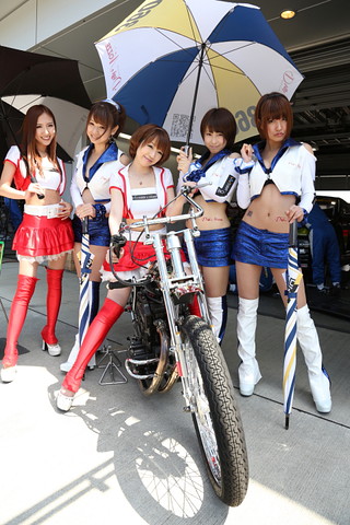 レースクイーン