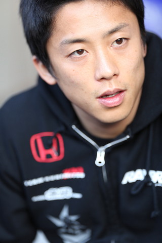 伊沢拓也（RAYBRIG HSV-010）