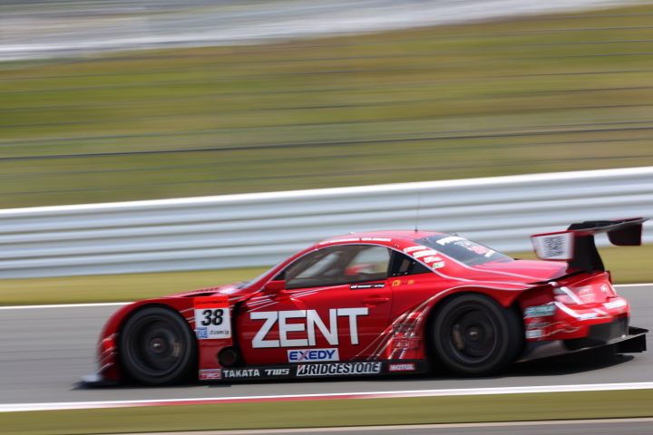 ZENT CERUMO SC430（立川祐路／平手晃平組）