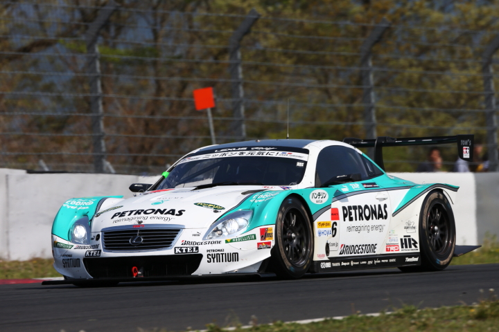 PETRONAS TOM'S SC430（中嶋一貴／ジェームス・ロシター組）