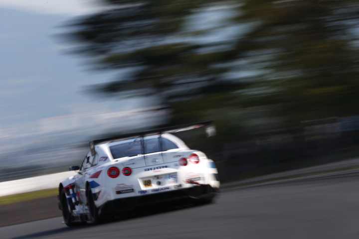 DIJON Racing IS GT-R（高森博士／千代勝正組）