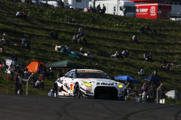 S Road NDDP GT-R（星野一樹／佐々木大樹組）