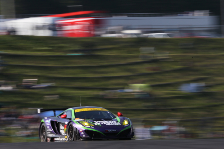 エヴァRT初号機アップルMP4-12C（高橋一穂／加藤寛規組）