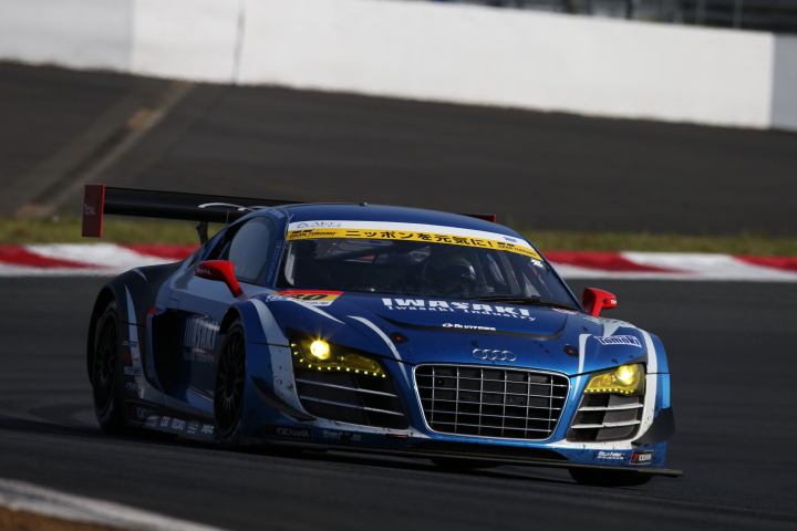 IWASAKI apr R8（岩崎祐貴／ファイルーズ・ファウジー／小林賢二組）