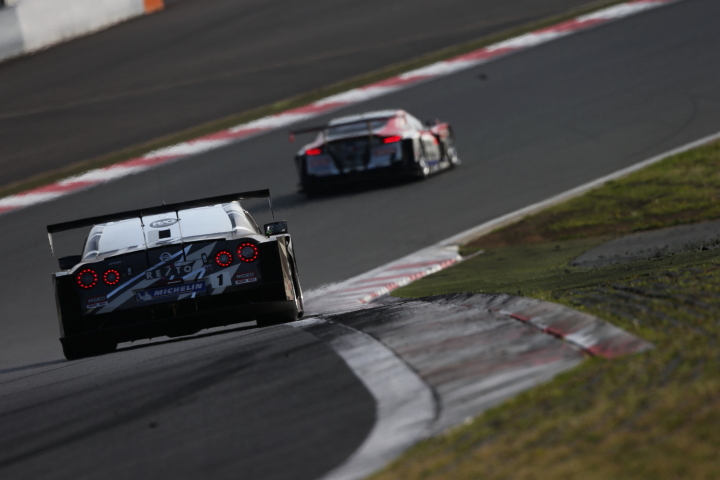 REITO MOLA GT-R （本山哲／関口雄飛組）