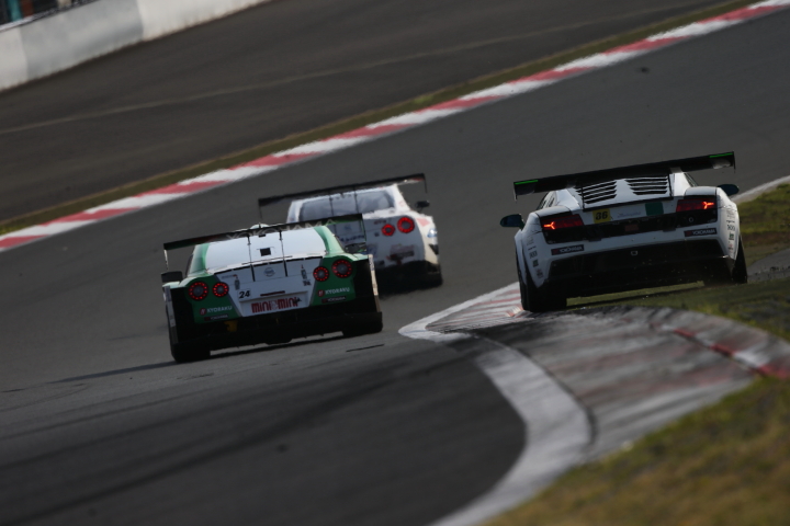 D'station ADVAN GT-R（安田裕信／ミハエル・クルム組）