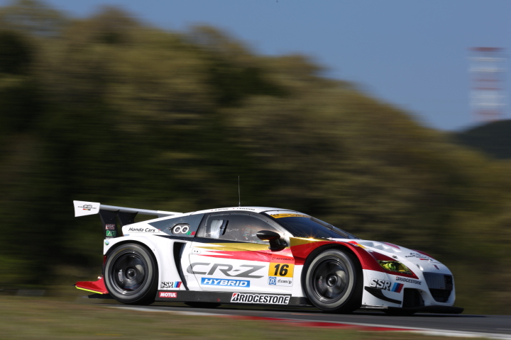 GT300クラス予選2位はMUGEN CR-Z GT（武藤英紀／中山友貴組）