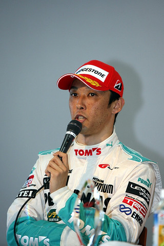 公式予選記者会見: GT500クラスポールシッターの中嶋一貴（PETRONAS TOM'S SC430）