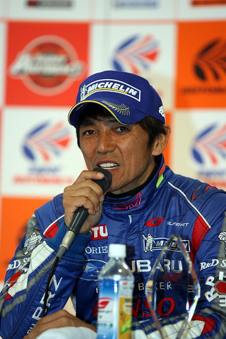 公式予選記者会見: GT300クラスポールシッターの山野哲也（SUBARU BRZ R&D SPORT）