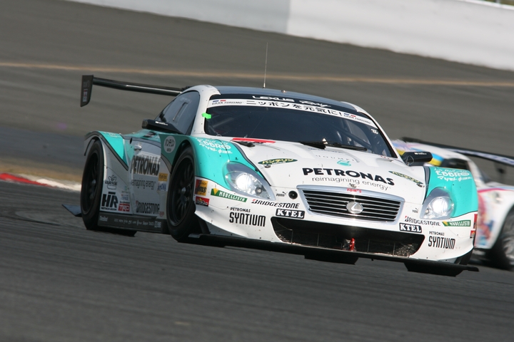 GT500クラス優勝はPETRONAS TOM'S SC430（中嶋一貴／ジェームス・ロシター組）