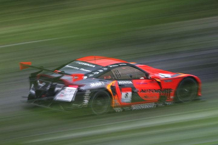 決勝日朝のフリー走行: GT500クラストップタイムはARTA HSV-010 （ラルフ・ファーマン／松浦孝亮組）