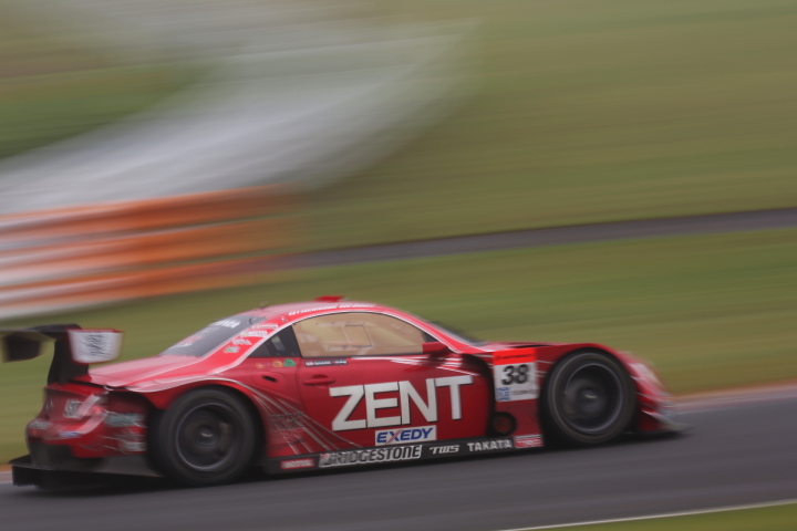 公式練習: ZENT CERUMO SC430（立川祐路／平手晃平組）