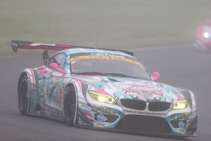 公式練習: GSR 初音ミク　BMW（谷口信輝／片岡龍也組）