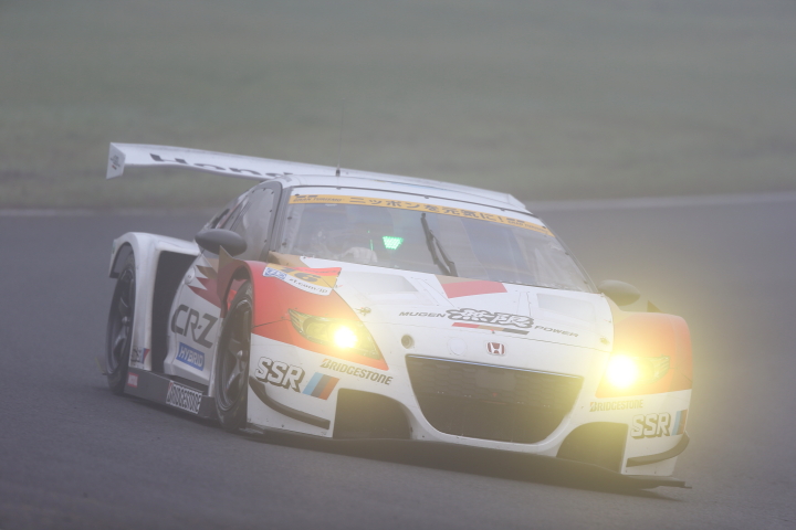 公式練習: MUGEN CR-Z GT（武藤英紀／中山友貴組）