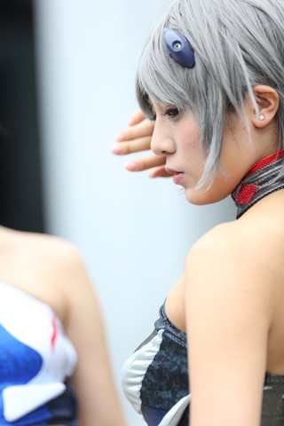 予選日ピットウォーク: レースクイーン